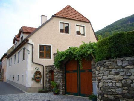 Gaestehaus Schuetz Spitz an der Donau ภายนอก รูปภาพ